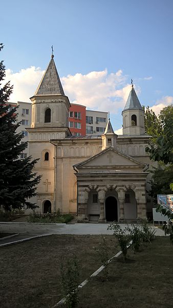 Файл:Armenian Church in Chisinau.jpg