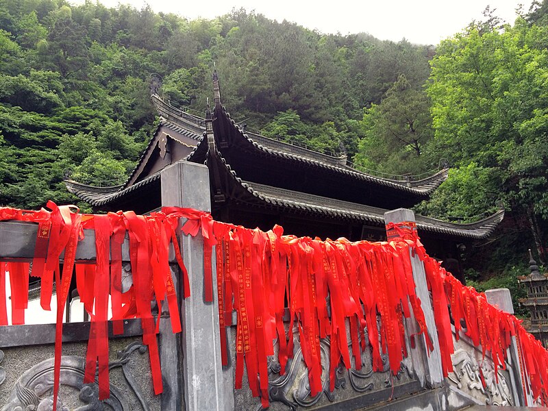 File:Guicang Temple.JPG