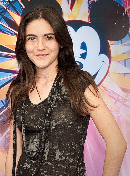 Файл:Isabelle Fuhrman crop.jpg