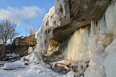 Водопад Ягала в марте 2013 года