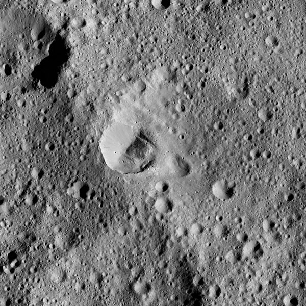 File:PIA20680-Ceres-DwarfPlanet-Dawn-4thMapOrbit-LAMO-image100-20160418.jpg