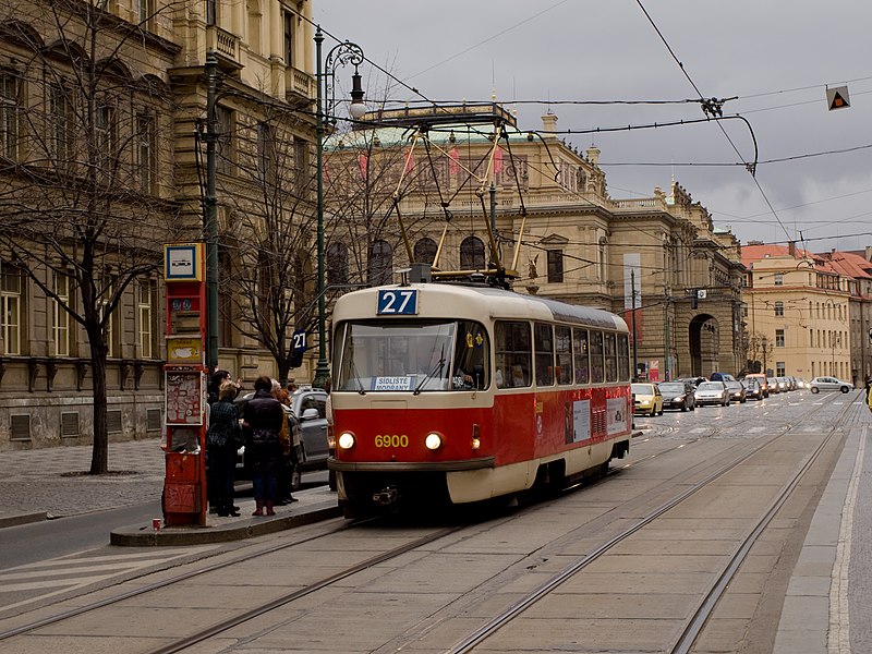 File:Staroměstská, Tatra T3 dc.jpg