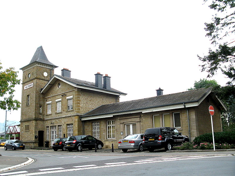 File:Walferdange Gare.jpg