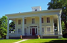 Walter Brewster House.jpg