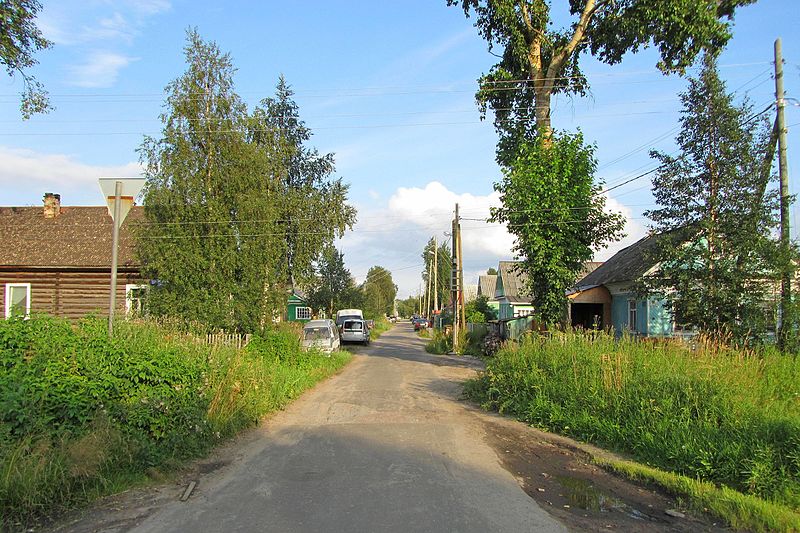 Файл:5th Yuzhny Lane, Severodvinsk.jpg