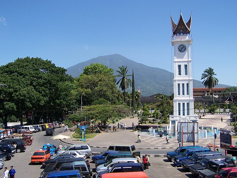 File:Daily Bukittinggi.jpg