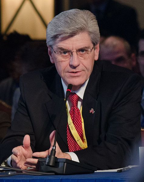 File:Governor Phil Bryant.jpg