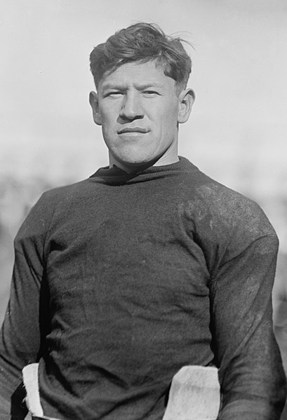 Файл:Jim Thorpe 1910s2.jpg