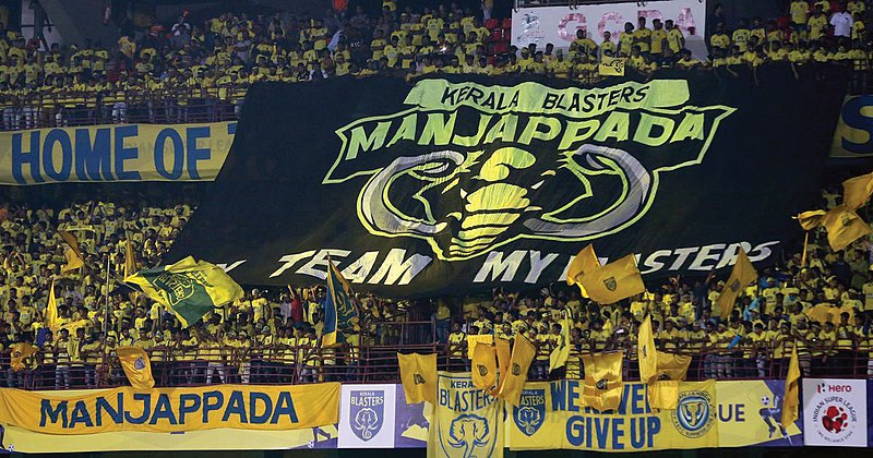 File:Manjappada unfolding their tifo.jpg