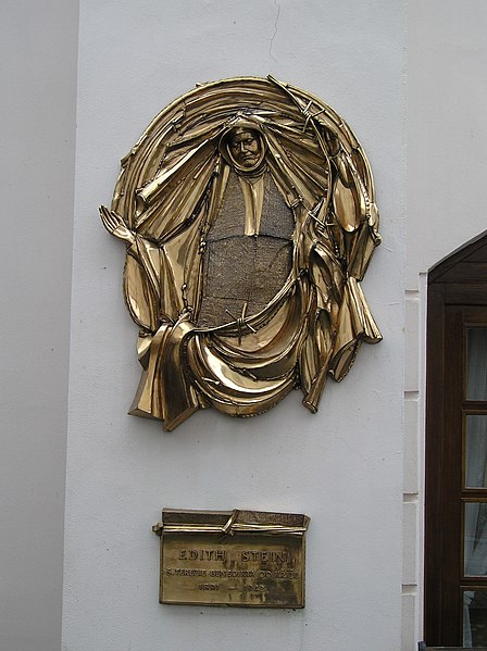 File:Praha edith stein.JPG