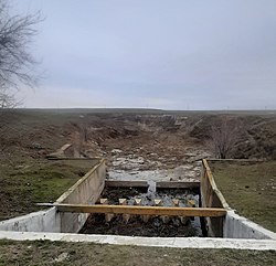 Пересохшее русло у впадения в водохранилище