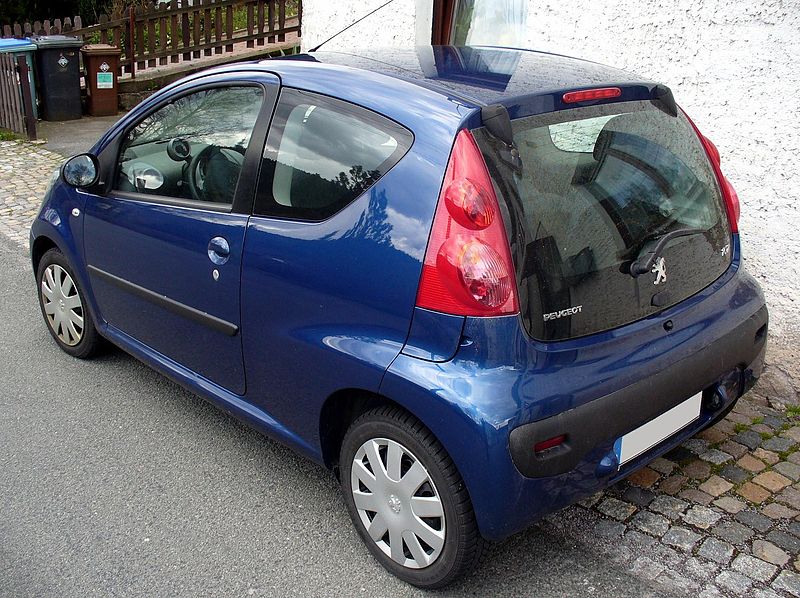 Файл:Peugeot 107 Heck.JPG