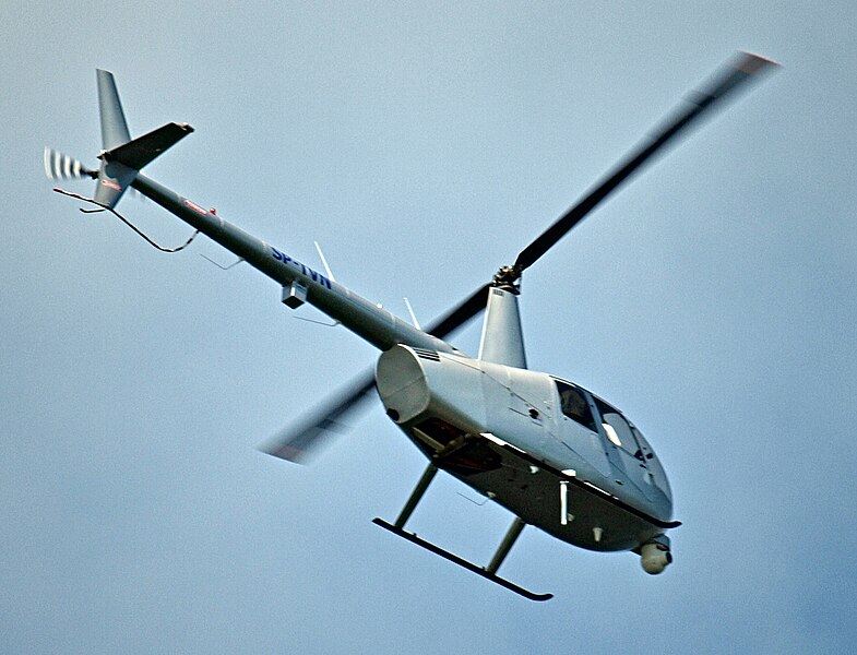 File:SP-TVN helicopter, Gdynia, 20090705.jpg