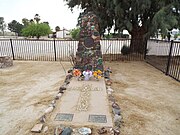 Dick Wick Hall's grave