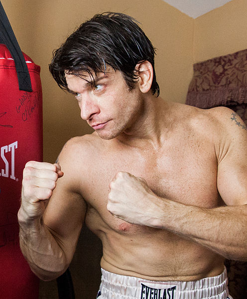 File:Andy Karl as Rocky.jpg