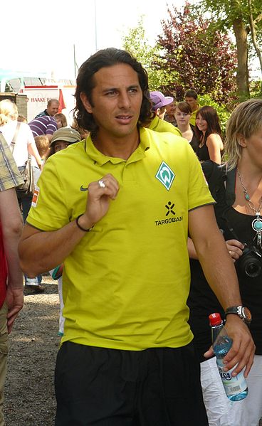 File:Pizarro2010.jpg