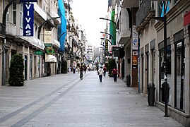 La Calle Príncipe constituye uno de los principales núcleos comerciales del centro de Vigo.