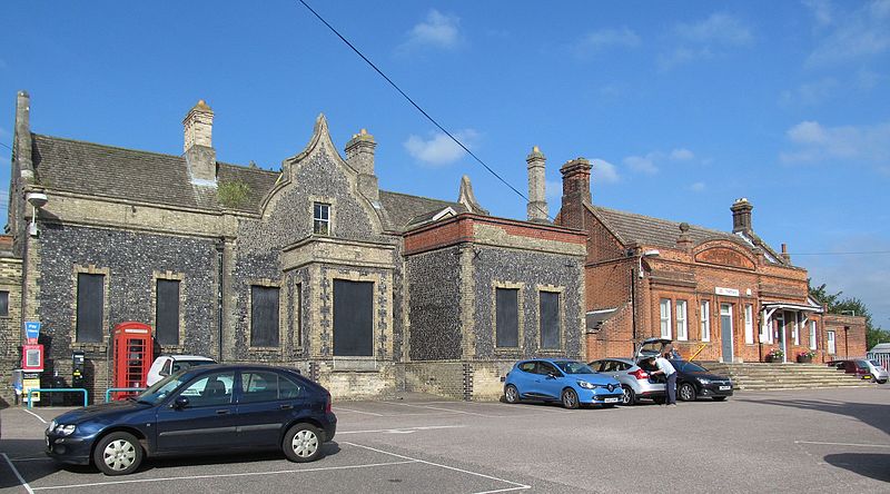 File:Thetford railway station.JPG