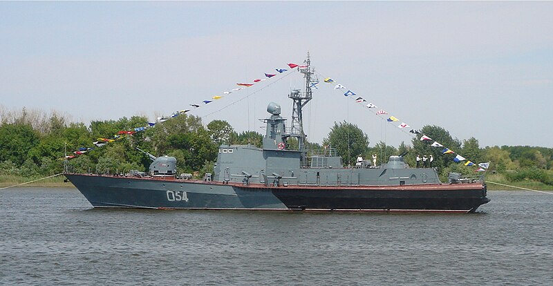 Archivo:Caspian artillery boat 054.jpg