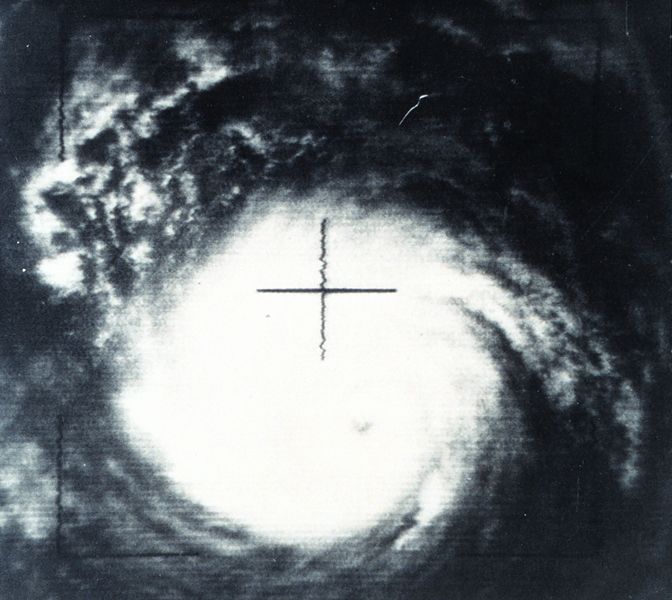 Archivo:Hurricane Betsy Spac0007.jpg