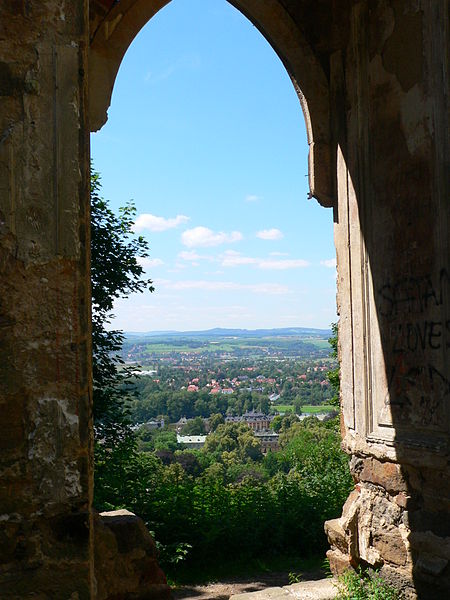 File:RuinePillnitz.JPG