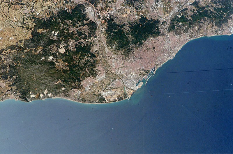 File:Barcelona ISS009-E-9987.jpg