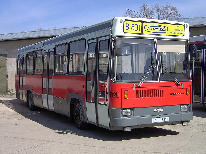 File:Bus B831 Brno.jpg