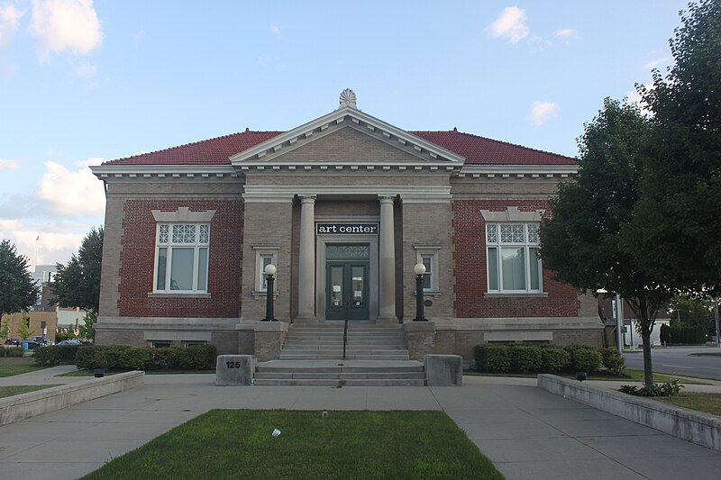 File:Mount Clemens Public Library.JPG