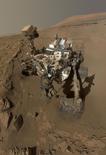 Archivo:PIA18390-MarsCuriosityRover-SelfPortraitAtWindjana-20140512.jpg