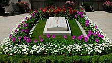 Soong's Tomb in Shanghai.JPG