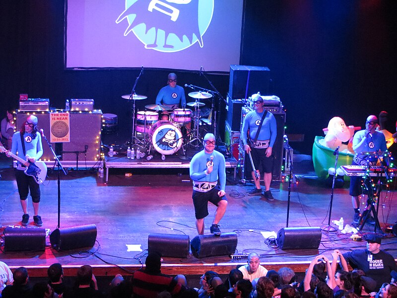 File:The Aquabats 3.JPG