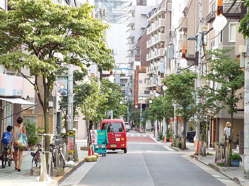 File:東麻布商店街.jpg