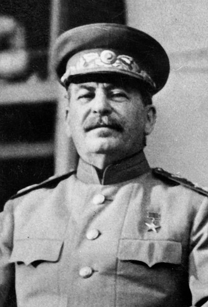 Archivo:Cropped Stalin 1943.jpg