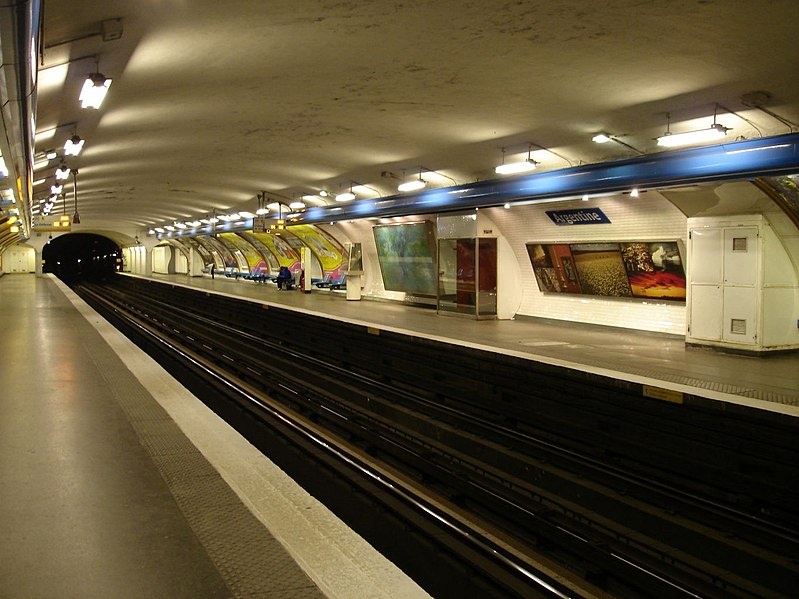 Файл:Metro-Paris-Ligne-1-station Argentine 01.jpg