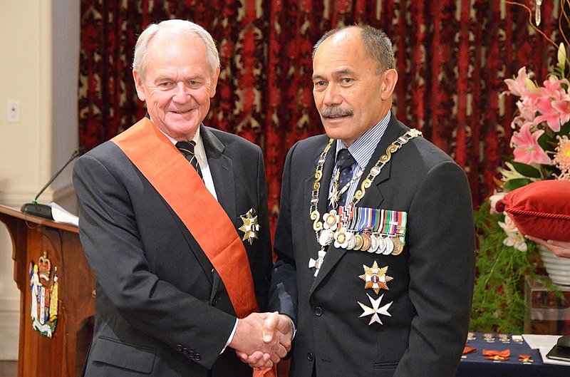 File:Murray Brennan GNZM investiture.jpg