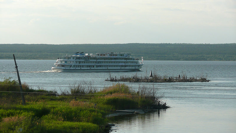 File:Nishnekamsk reservoir Naberezhnye Chelny.JPG