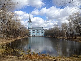 Церковь Петра и Павла в Петропавловском парке