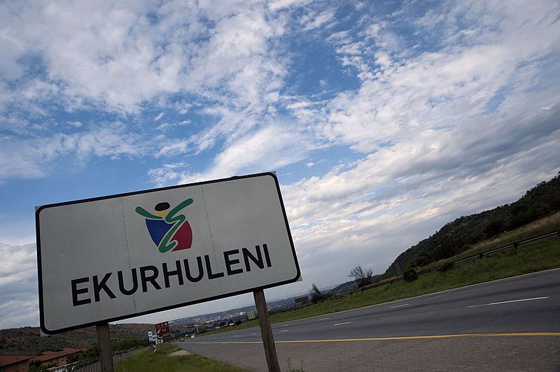 File:Road sign Ekurhuleni.jpg