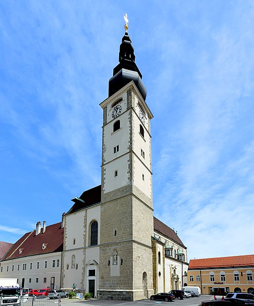 Archivo:St. Pölten - Dom.JPG