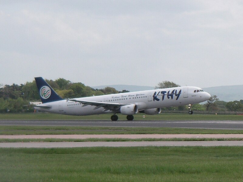 File:TC-KTD Manchester.JPG