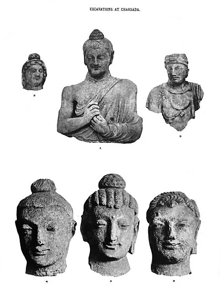 File:Charsadda Buddhist statues.jpg