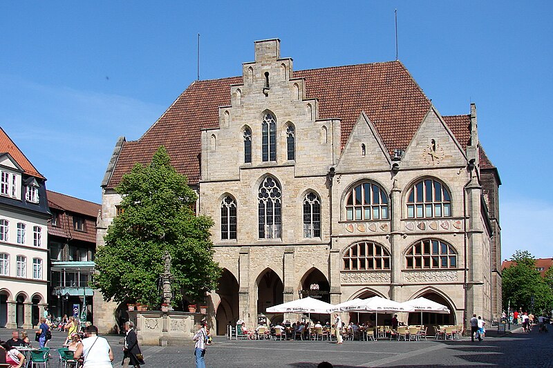 File:Hildesheim Rathaus 2012-02.jpg