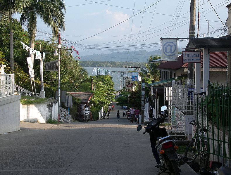 File:Livingston, Guatemala.JPG