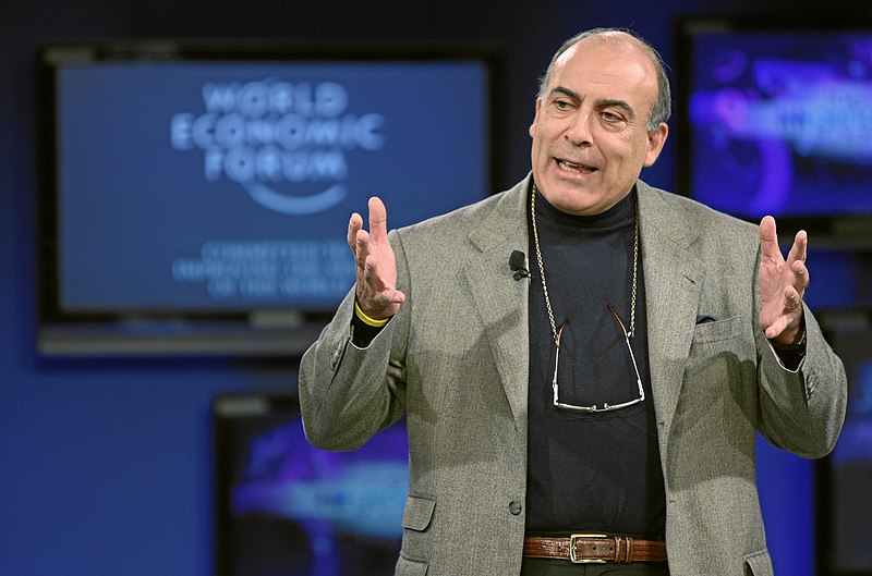 File:Muhtar Kent 2010.jpg