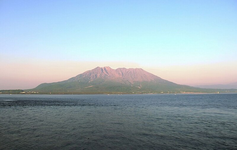 File:Sakurajima 20090509.jpg