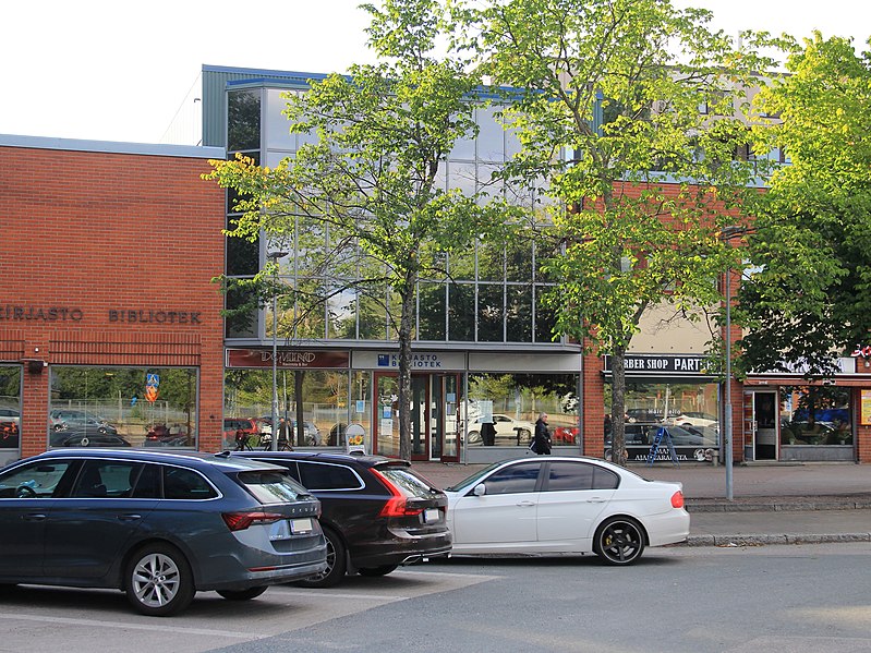 File:Tapulikaupunki library b.jpg