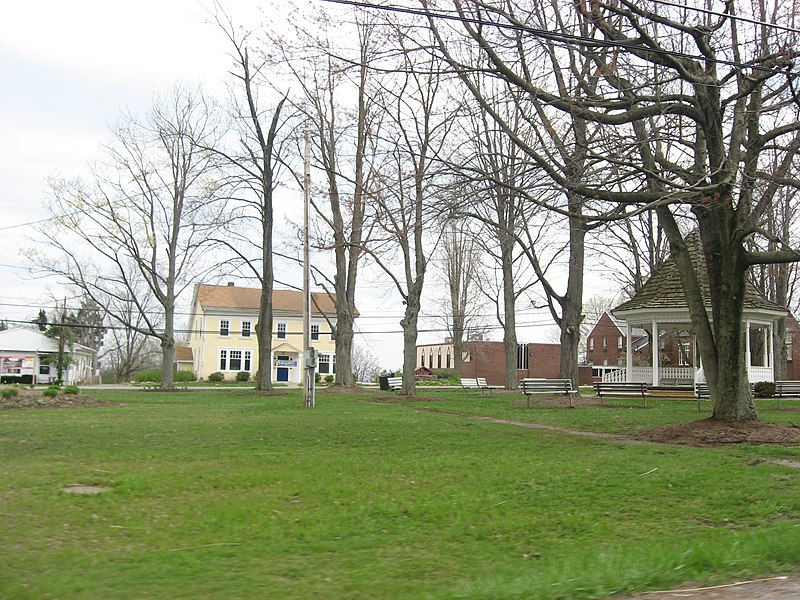 File:Brookfield Center village green.jpg