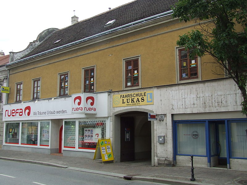 File:Hauptstrasse10-17September2011.JPG