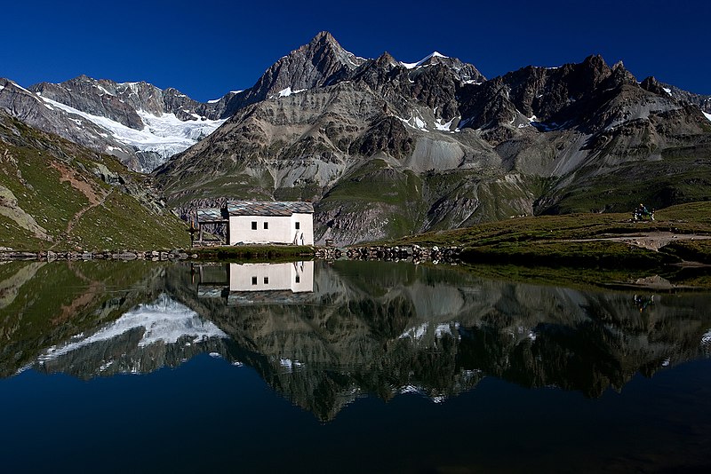 File:Scwarzee Zermatt tunliweb.no.jpg