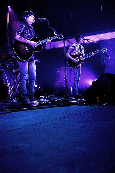 File:Teganandsara.jpg